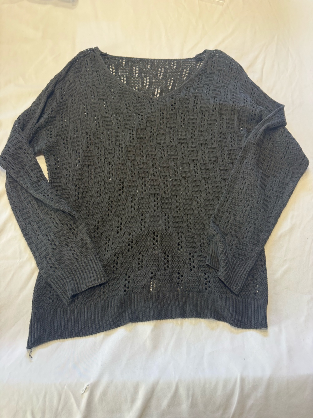 Open-Knit V-Neck Pullover Sweater in Black